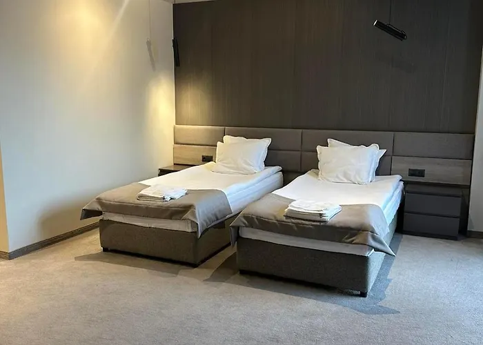 валор Hotel Montana